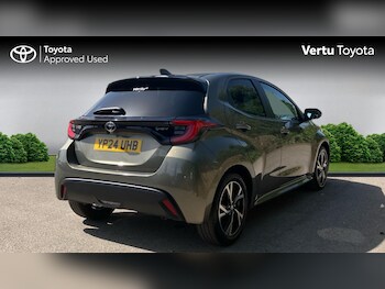 Used Toyota Yaris 2024 for sale - 79019014: Photo