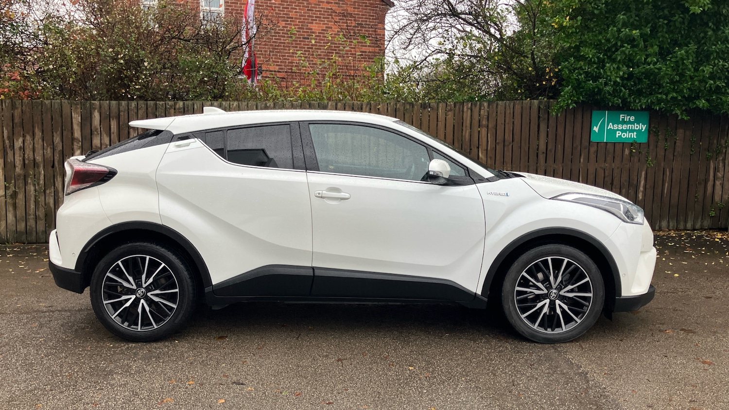 Used Toyota C-HR 2018 for sale - 76637613: Photo 16