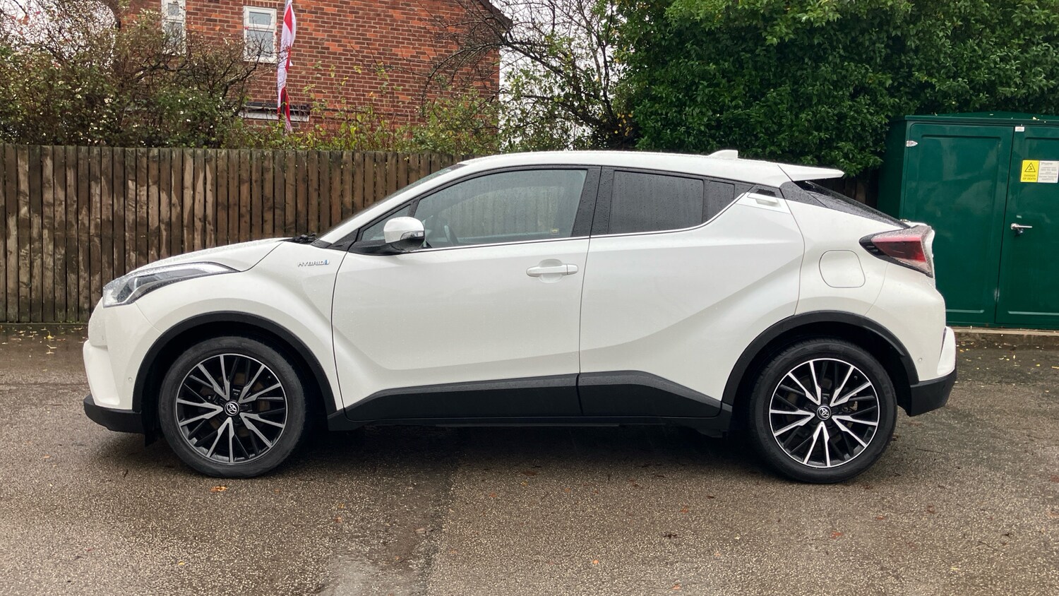 Used Toyota C-HR 2018 for sale - 76637613: Photo 17