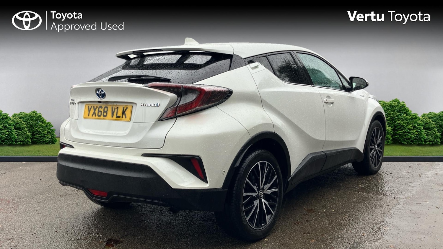 Used Toyota C-HR 2018 for sale - 76637613: Photo 2