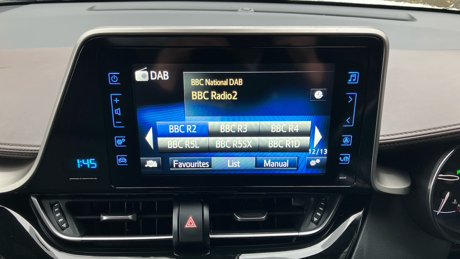 Used Toyota C-HR 2018 for sale - 76637613: Photo 26