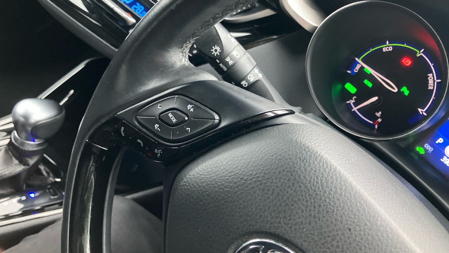 Used Toyota C-HR 2018 for sale - 76637613: Photo 32