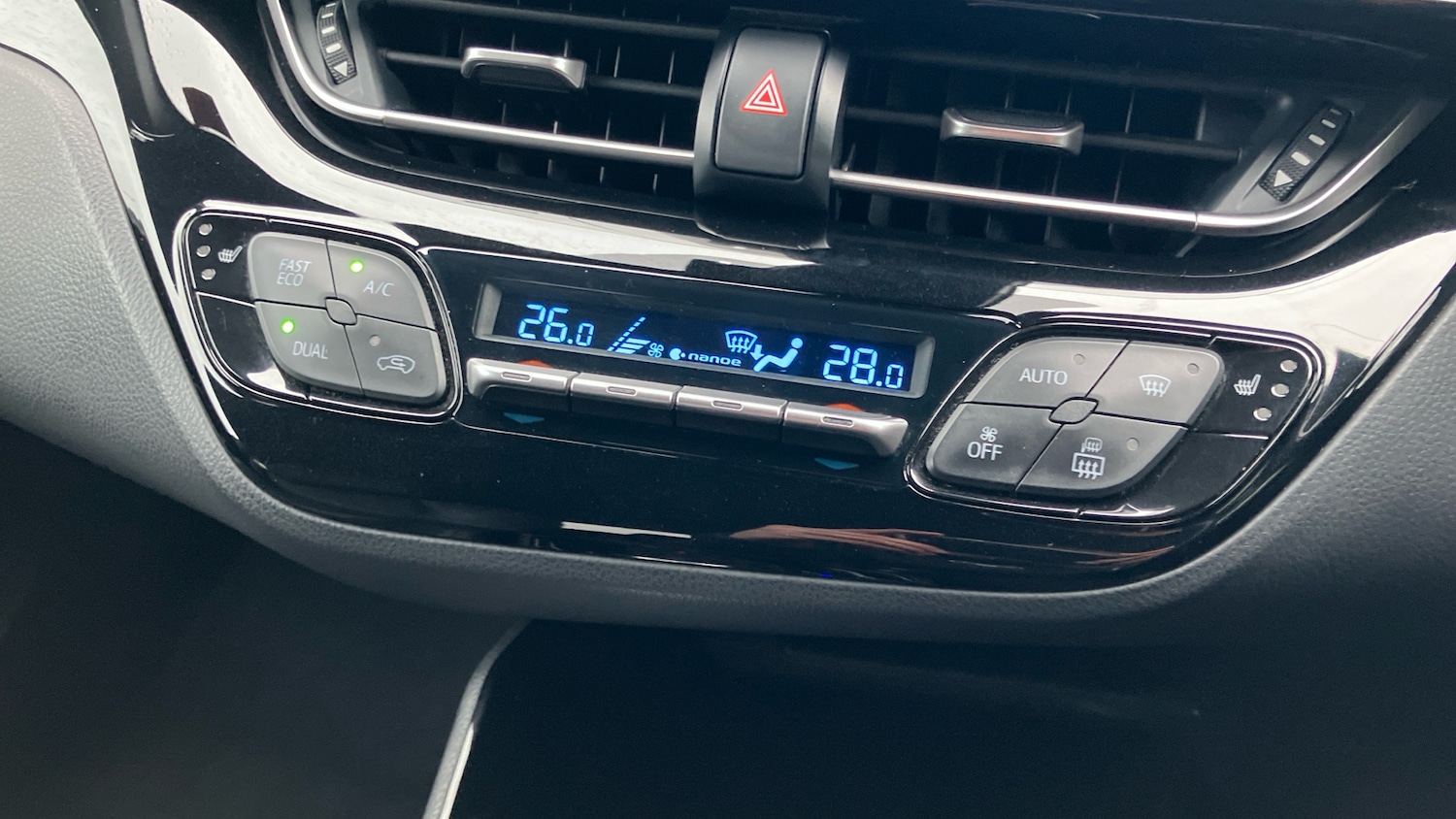 Used Toyota C-HR 2018 for sale - 76637613: Photo 34