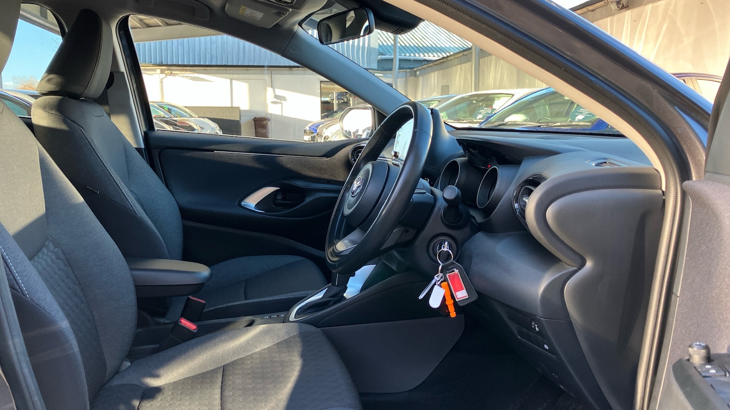 Used Toyota Yaris 2023 for sale - 77079467: Photo 11