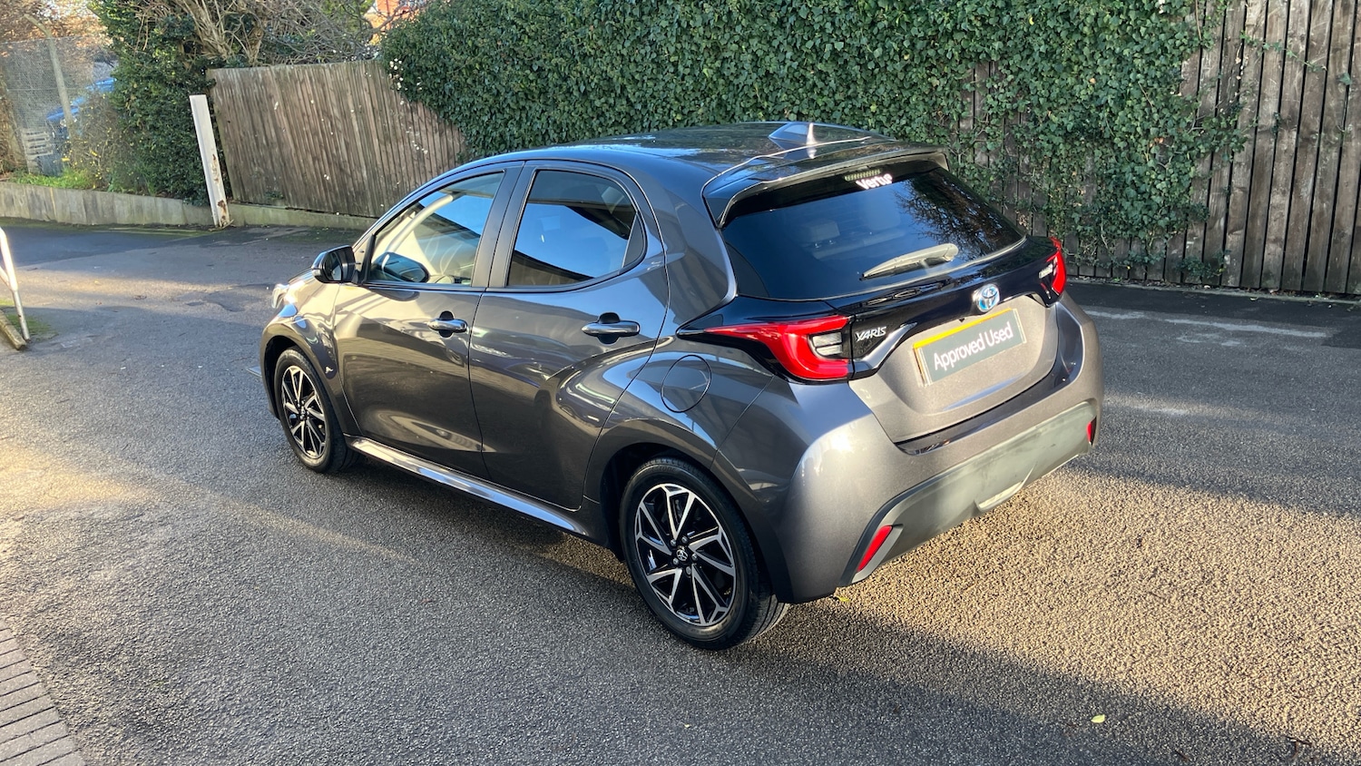 Used Toyota Yaris 2023 for sale - 77079467: Photo 30