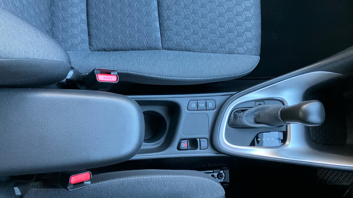 Used Toyota Yaris 2023 for sale - 77079467: Photo 35