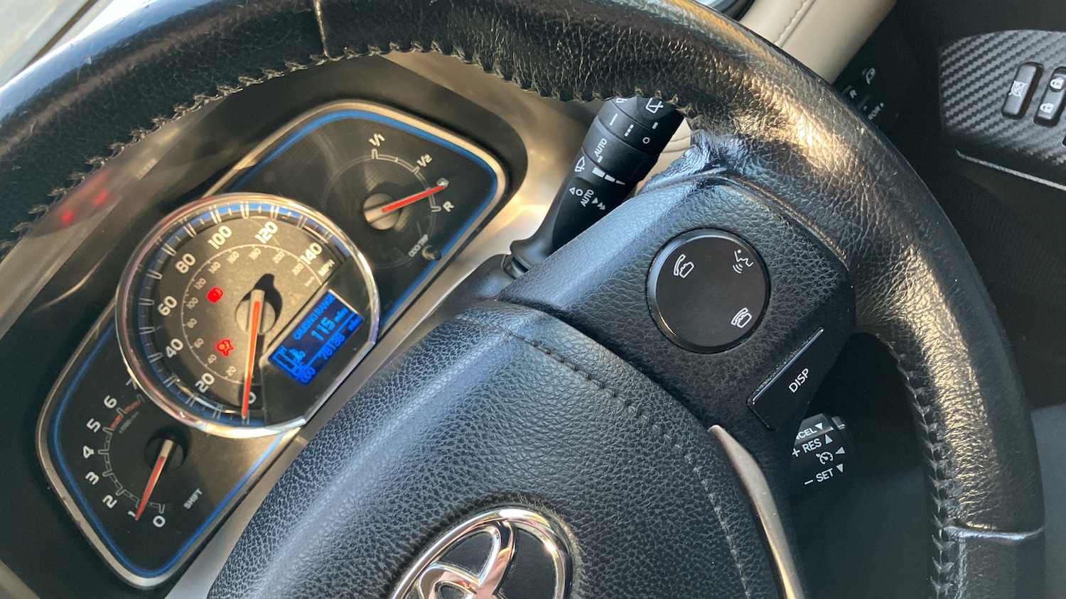 Used Toyota RAV4 2015 for sale - 76694767: Photo 33