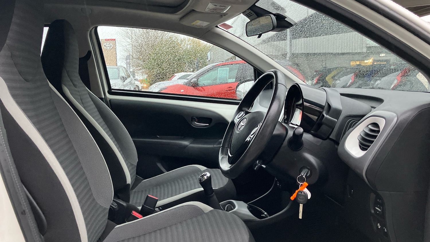 Used Toyota AYGO 2019 for sale - 76519652: Photo 11