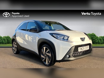 2025 (25) - 1.0 VVT-i Edge 5dr Auto