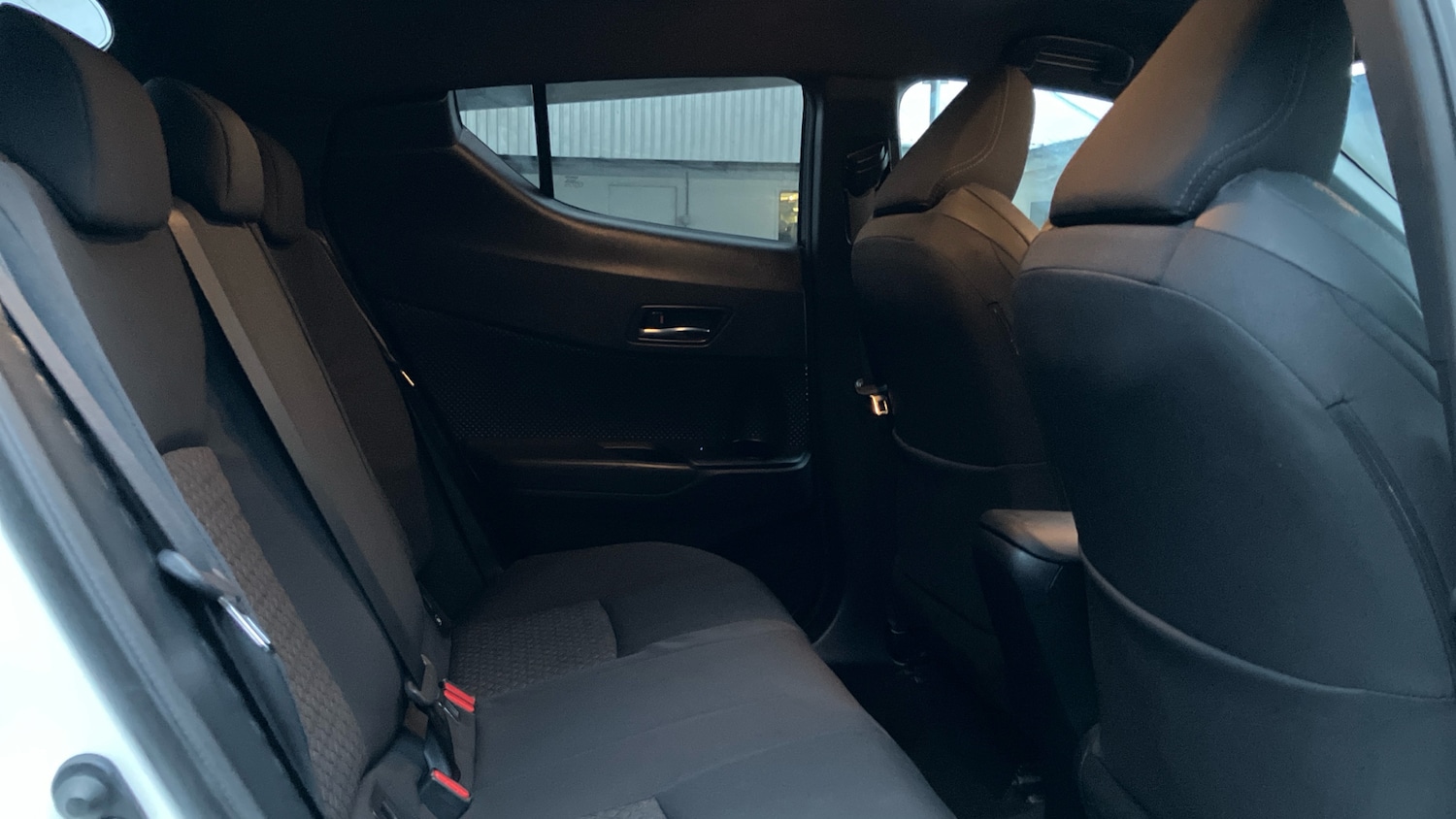 Used Toyota C-HR 2023 for sale - 77420944: Photo 12