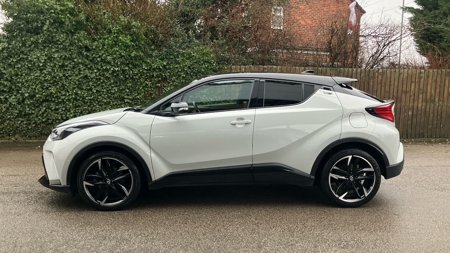 Used Toyota C-HR 2023 for sale - 77336499: Photo 17