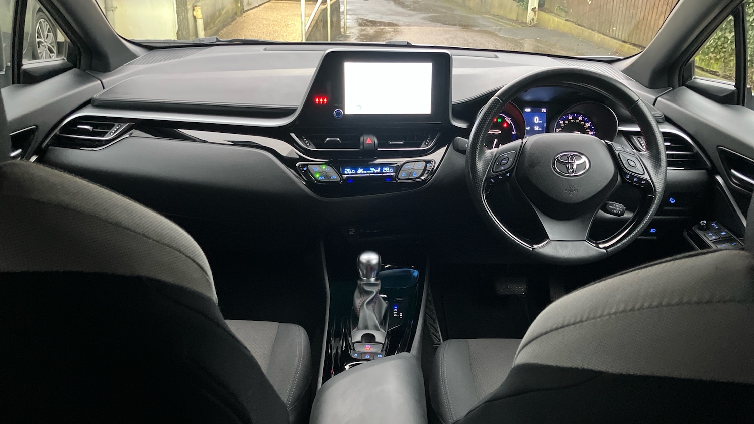 Used Toyota C-HR 2023 for sale - 77336499: Photo 5
