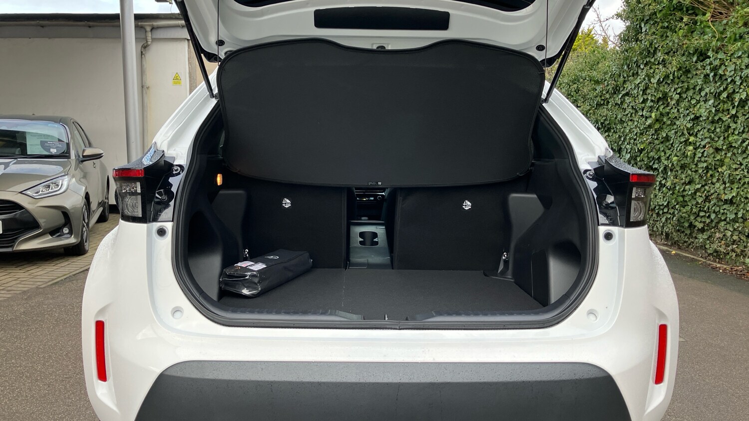 Used Toyota Yaris Cross 2025 for sale - 77380613: Photo 32