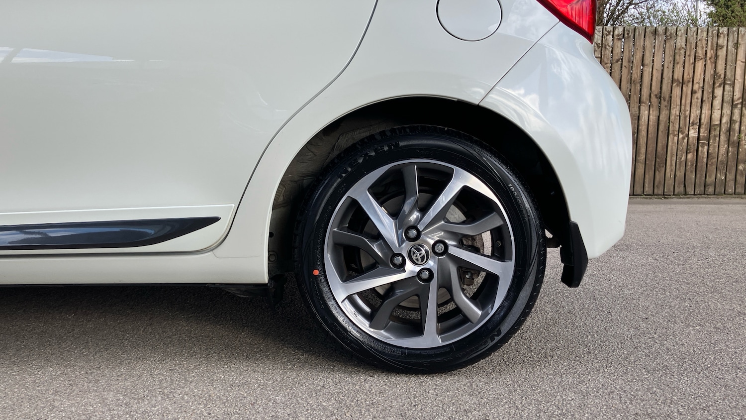 Used Toyota Yaris 2020 for sale - 77893179: Photo 18