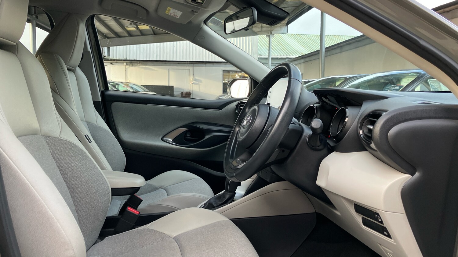 Used Toyota Yaris 2022 for sale - 77568313: Photo 11