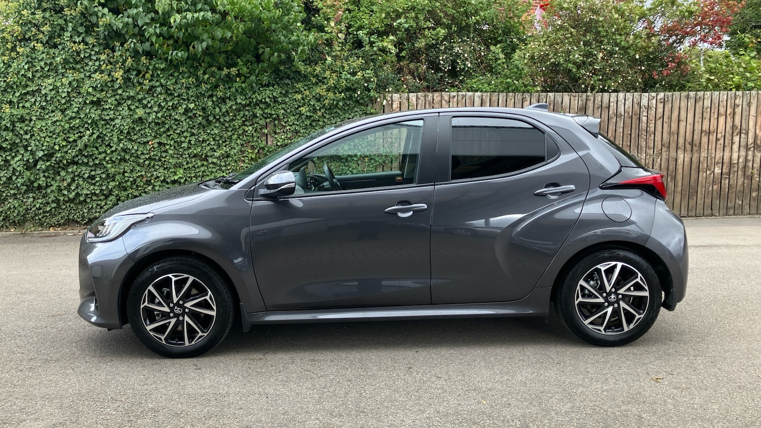Used Toyota Yaris 2023 for sale - 75910854: Photo 17