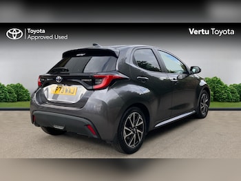 Used Toyota Yaris 2023 for sale - 75910854: Photo