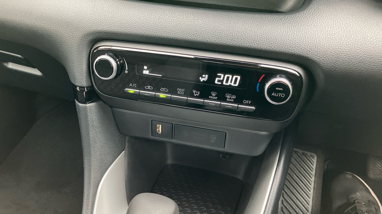 Used Toyota Yaris 2023 for sale - 75910854: Photo 33