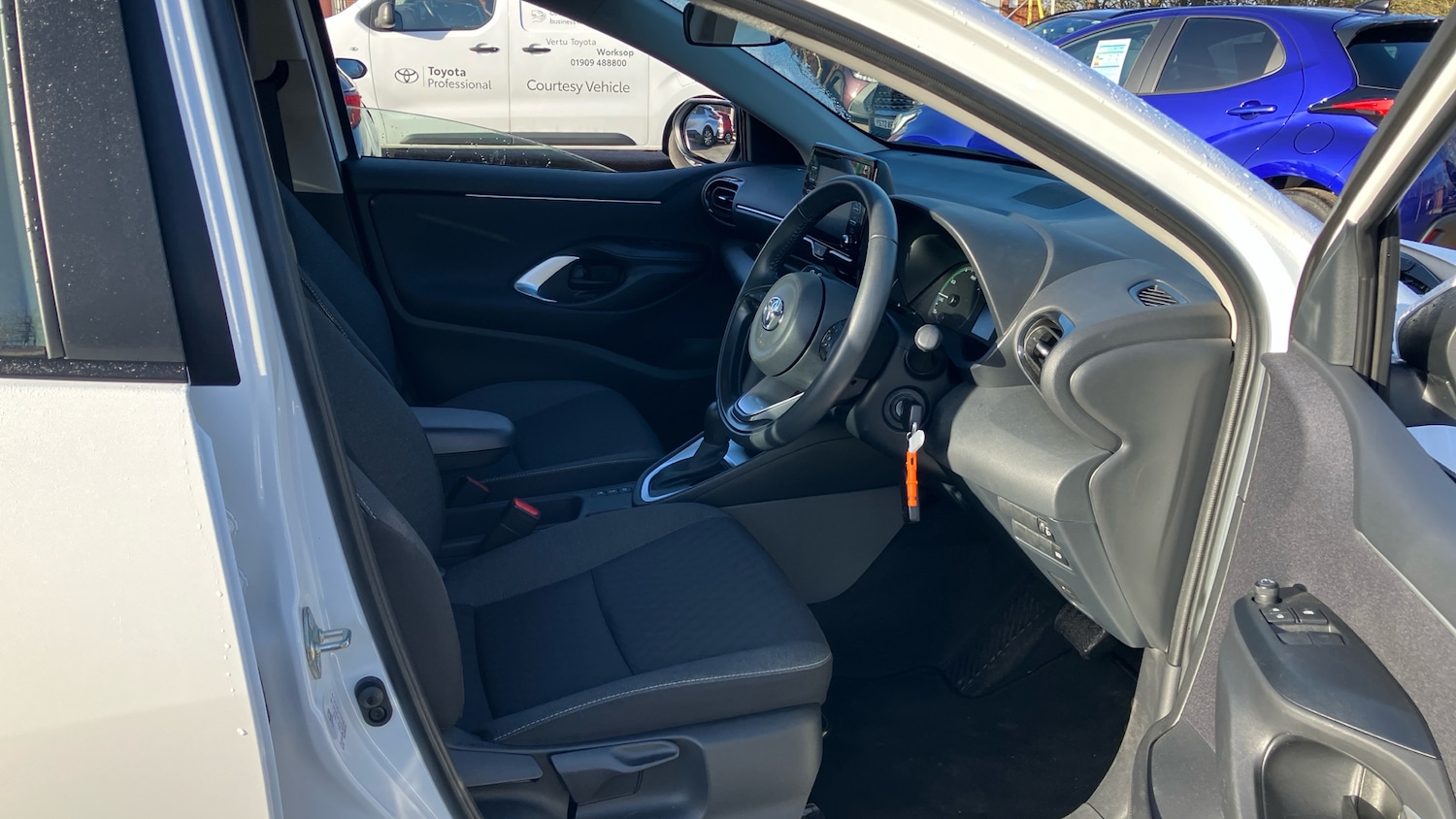 Used Toyota Yaris 2023 for sale - 77694064: Photo 11