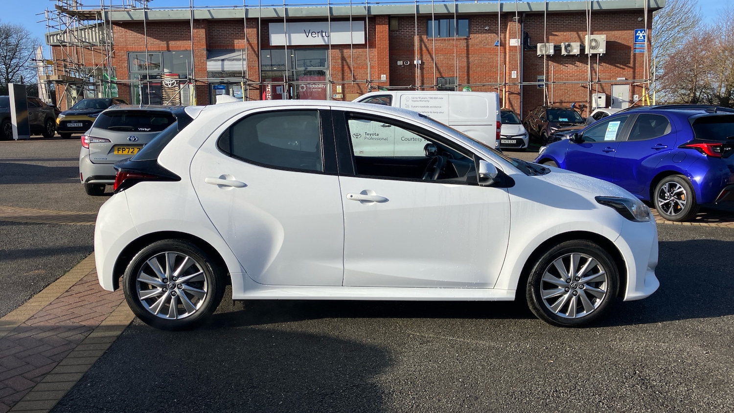 Used Toyota Yaris 2023 for sale - 77694064: Photo 16