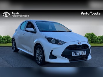 Used Toyota Yaris 2023 for sale - 77694064: Photo