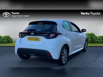 Used Toyota Yaris 2023 for sale - 77694064: Photo