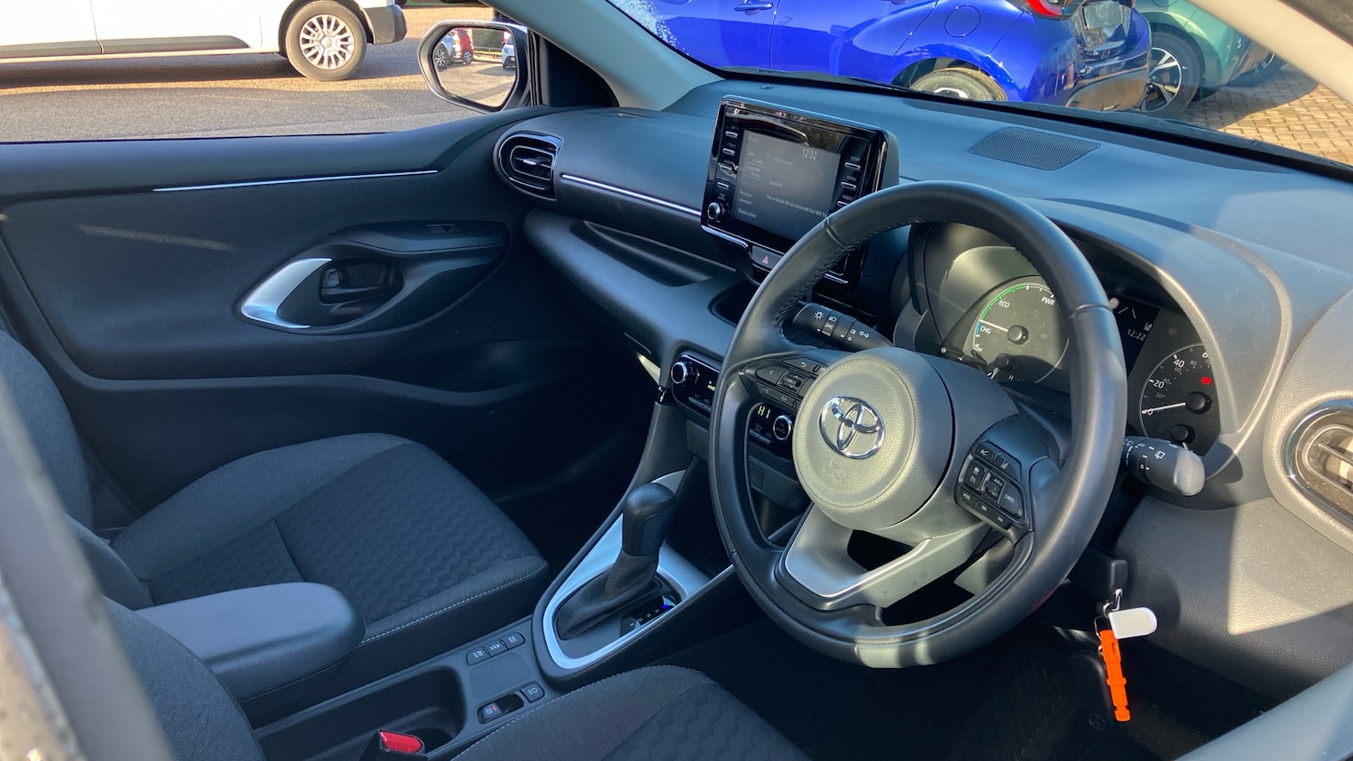 Used Toyota Yaris 2023 for sale - 77694064: Photo 40