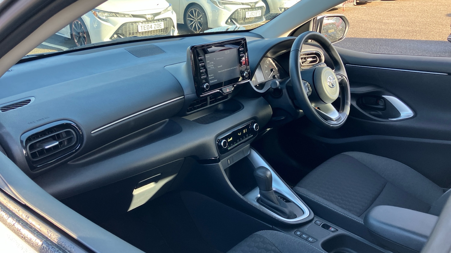 Used Toyota Yaris 2023 for sale - 77694064: Photo 42