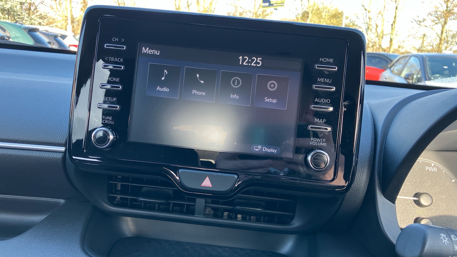 Used Toyota Yaris 2023 for sale - 77694064: Photo 49