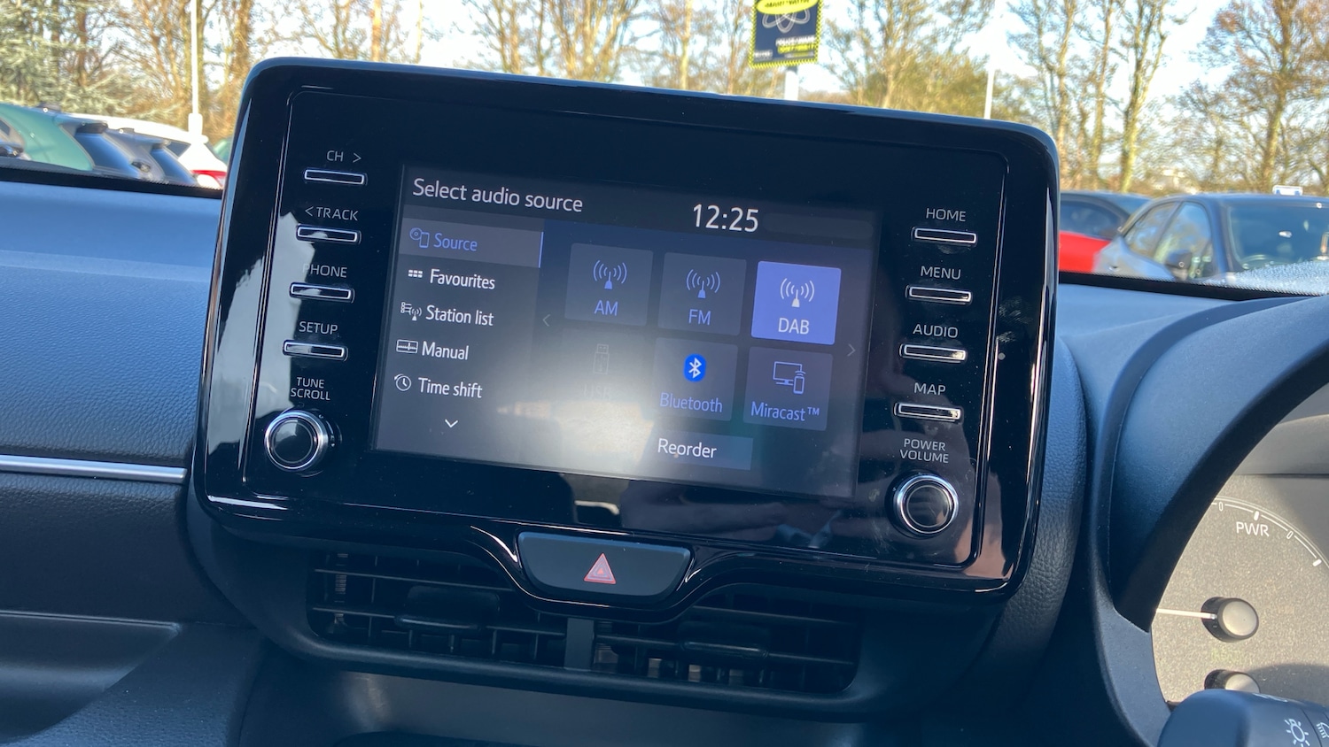 Used Toyota Yaris 2023 for sale - 77694064: Photo 52