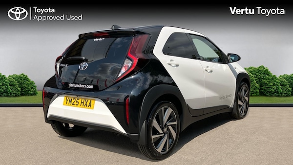 Used Toyota Aygo X 2025 for sale - 76207650: Photo 2