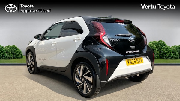 Used Toyota Aygo X 2025 for sale - 76207650: Photo 4