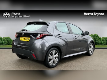 Used Toyota Yaris 2024 for sale - 79343731: Photo