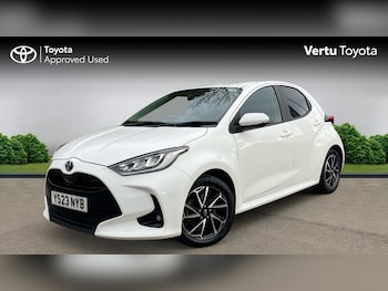 Used Toyota Yaris 2023 for sale - 77998222: Photo
