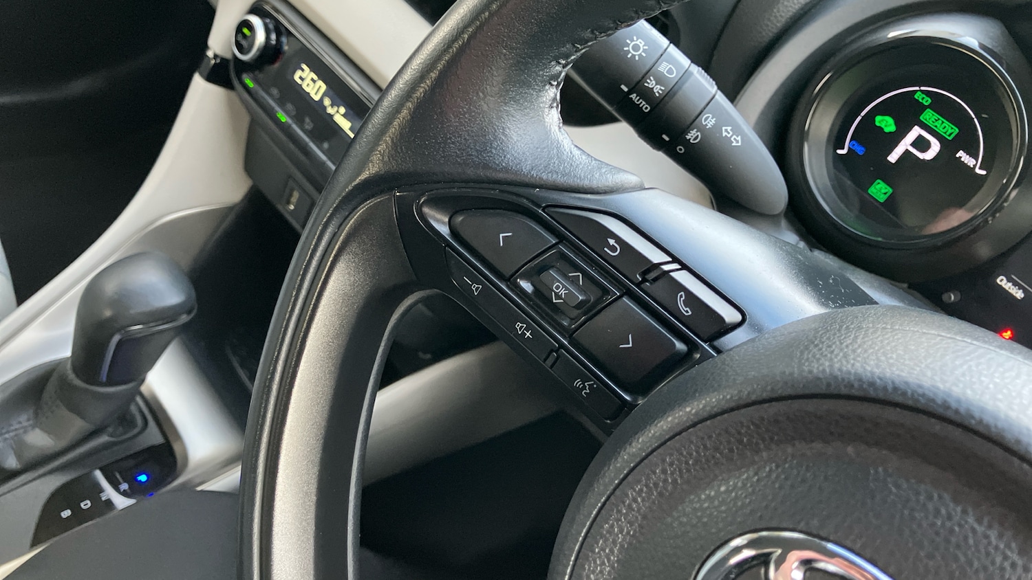 Used Toyota Yaris 2022 for sale - 76863723: Photo 32