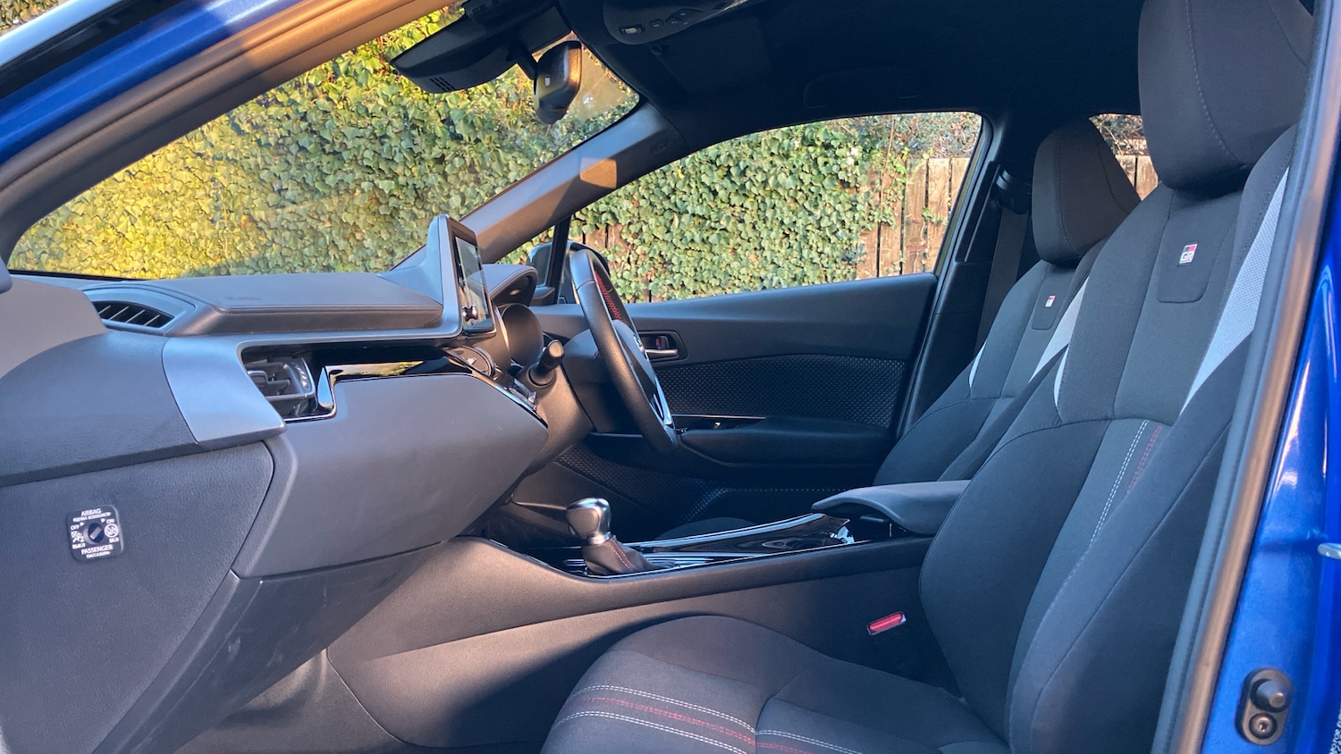 Used Toyota C-HR 2022 for sale - 77033330: Photo 10