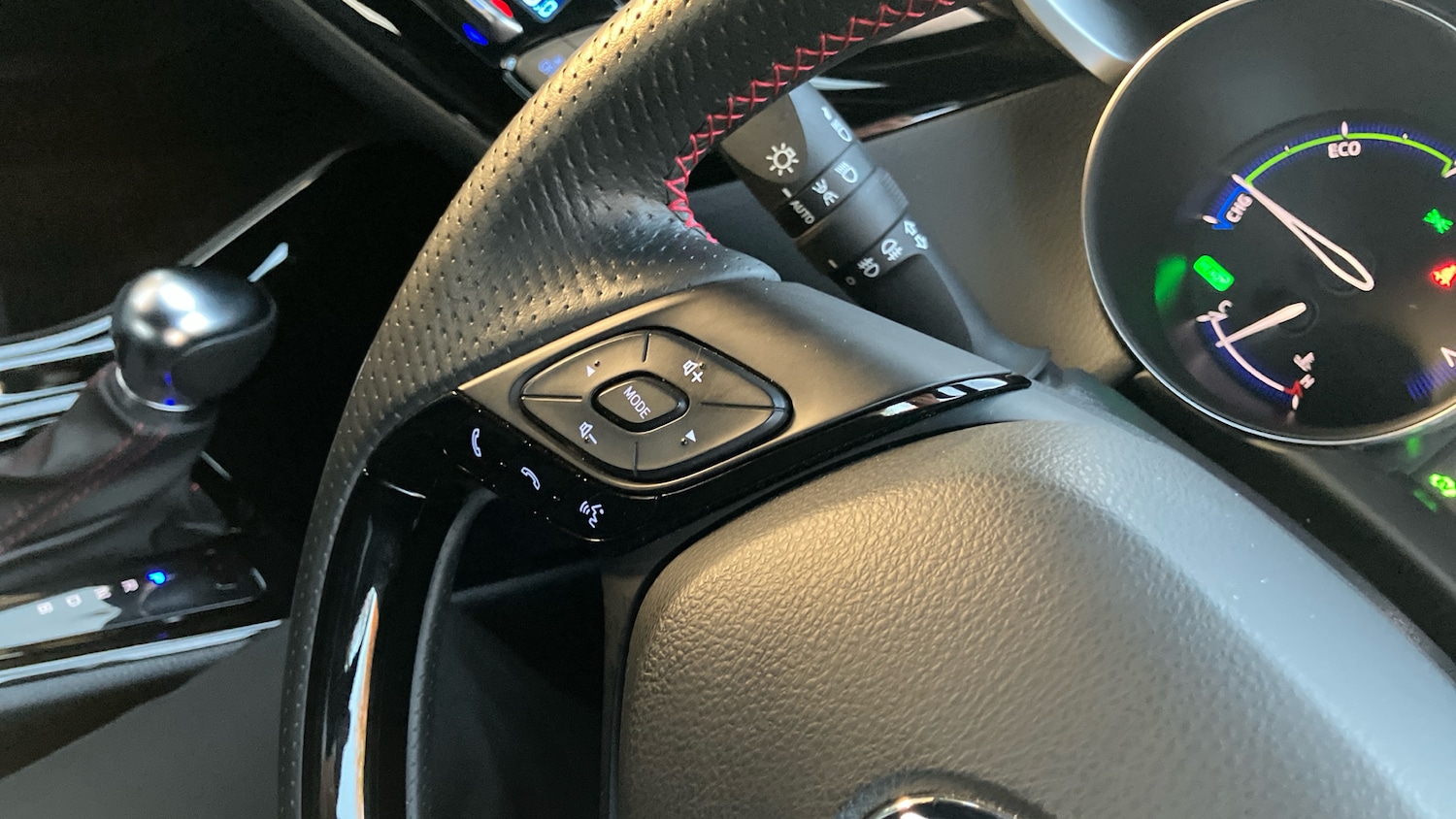 Used Toyota C-HR 2022 for sale - 77033330: Photo 33