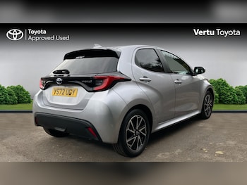 Used Toyota Yaris 2022 for sale - 76477142: Photo