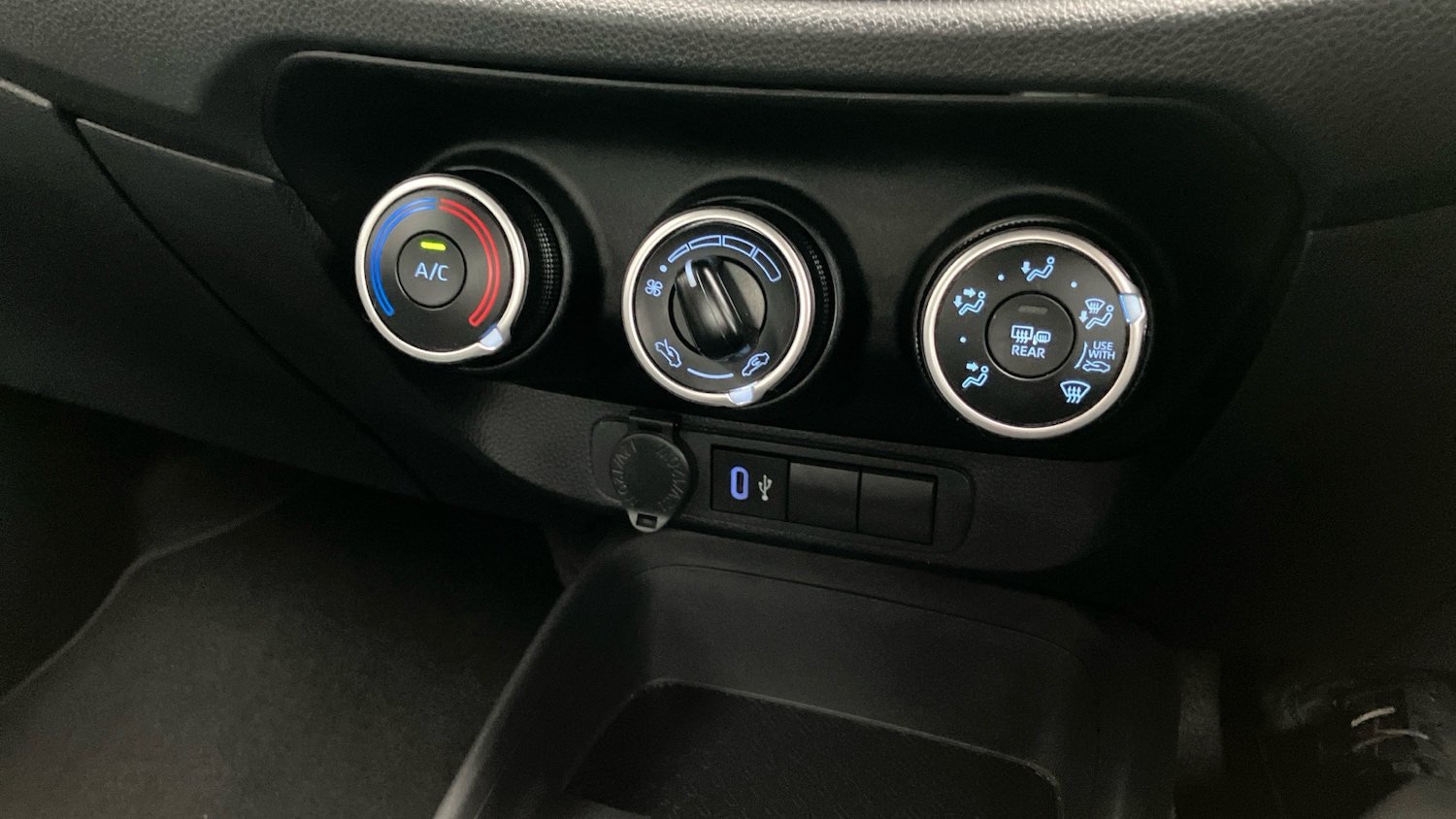 Used Toyota Aygo X 2024 for sale - 76963202: Photo 35