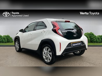Used Toyota Aygo X 2024 for sale - 76963202: Photo