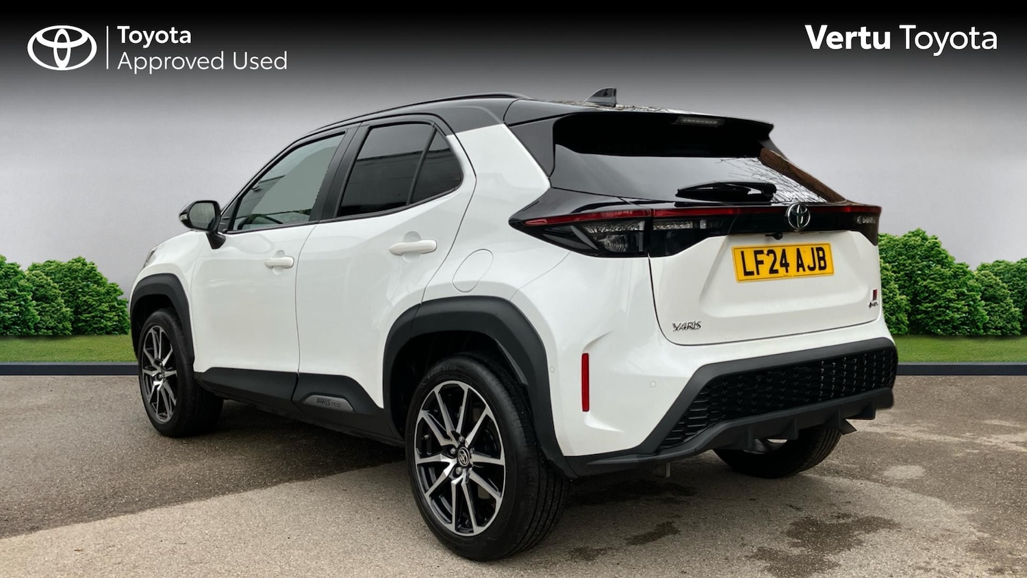 Used Toyota Yaris Cross 2024 for sale - 77676164: Photo 4