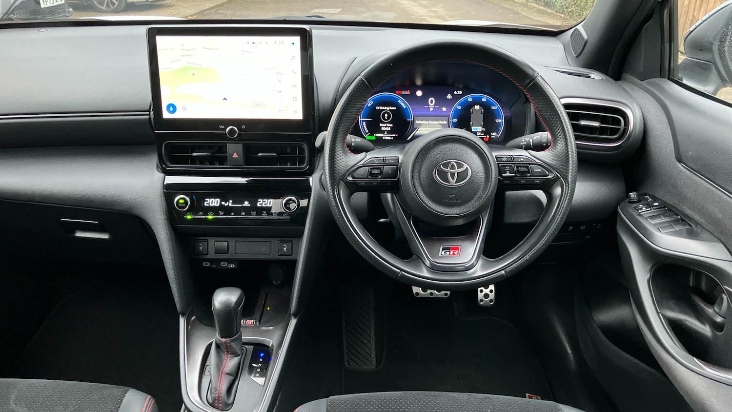 Used Toyota Yaris Cross 2024 for sale - 77676164: Photo 6