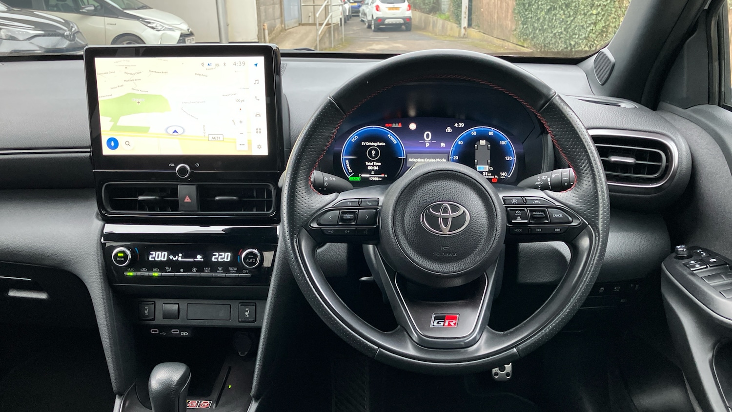 Used Toyota Yaris Cross 2024 for sale - 77676164: Photo 8