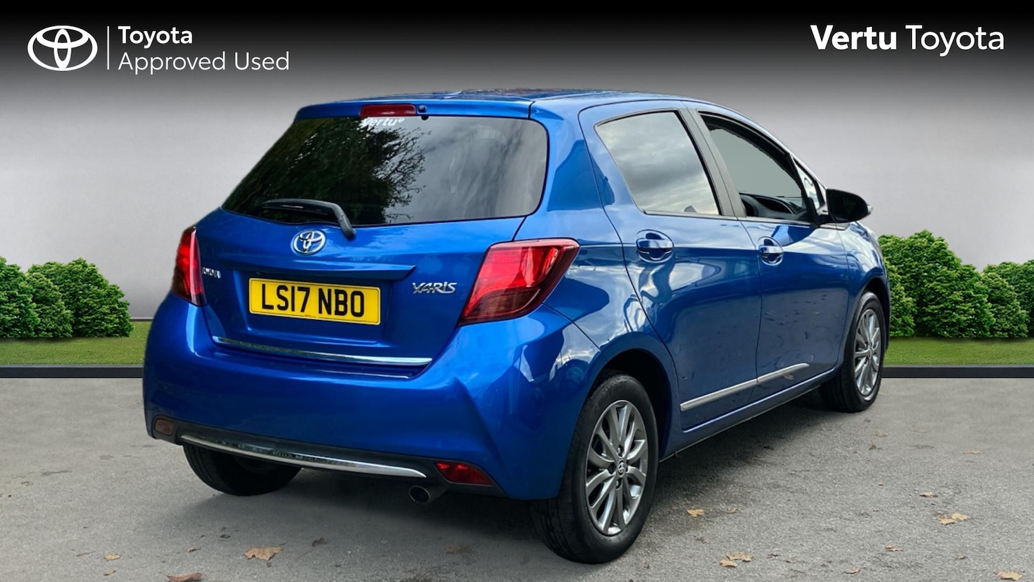 Used Toyota Yaris 2017 for sale - 76329877: Photo 2