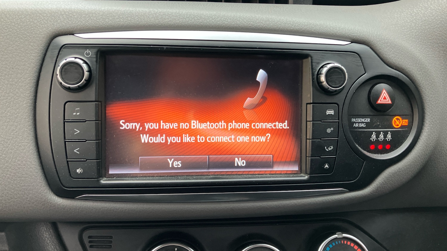 Used Toyota Yaris 2017 for sale - 76329877: Photo 22