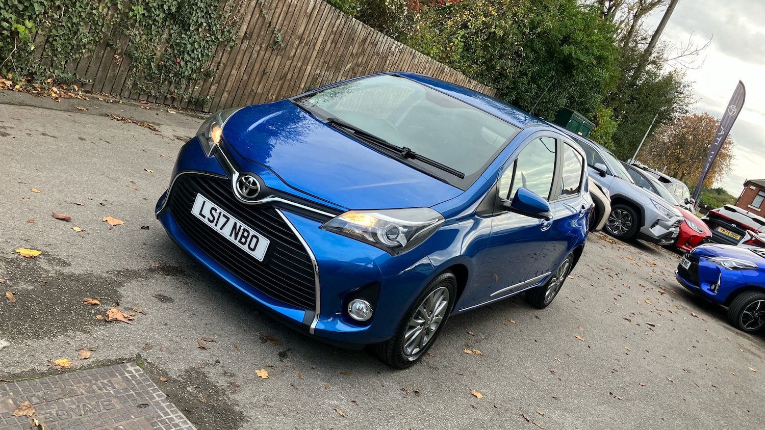 Used Toyota Yaris 2017 for sale - 76329877: Photo 28