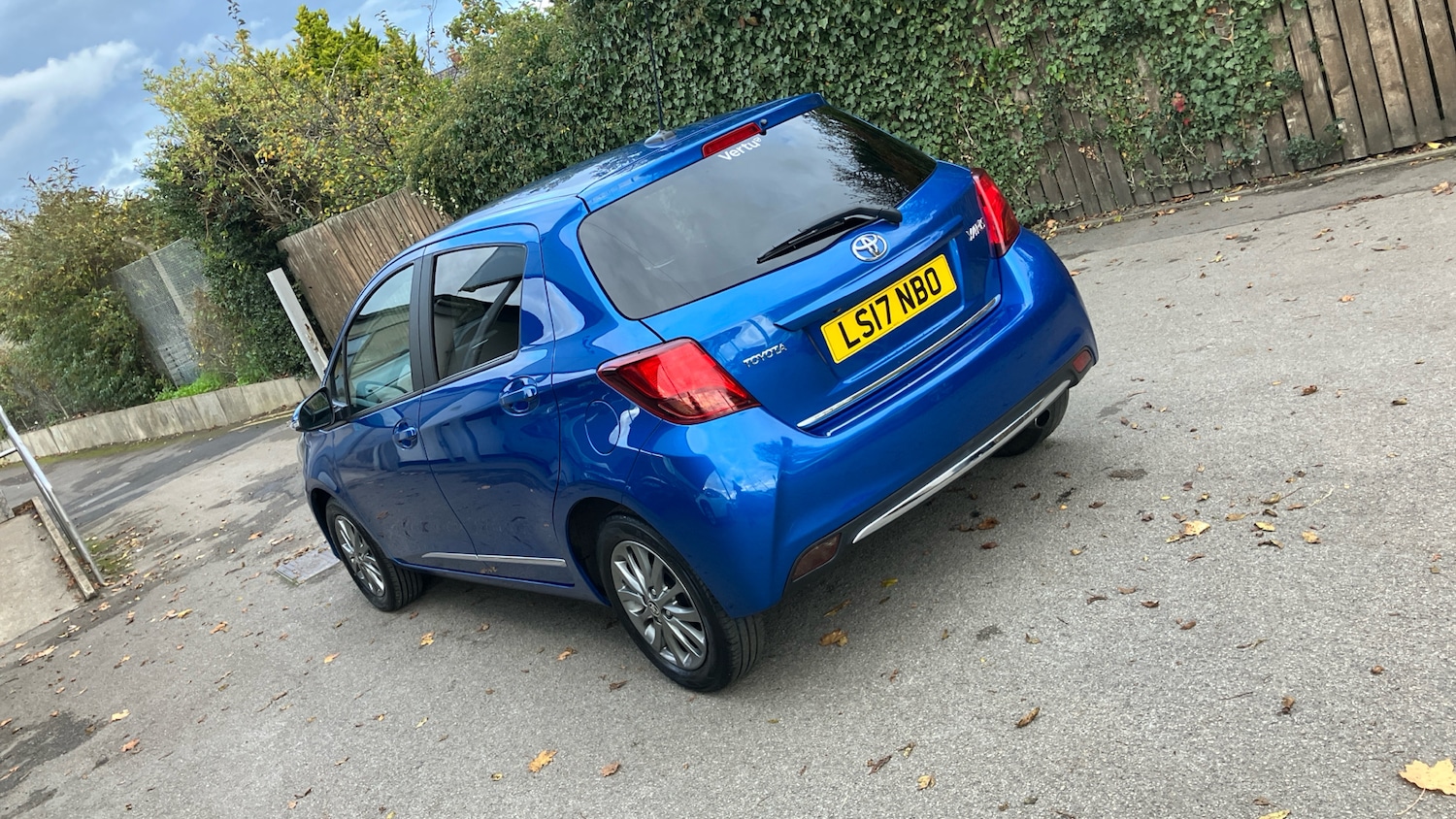 Used Toyota Yaris 2017 for sale - 76329877: Photo 29
