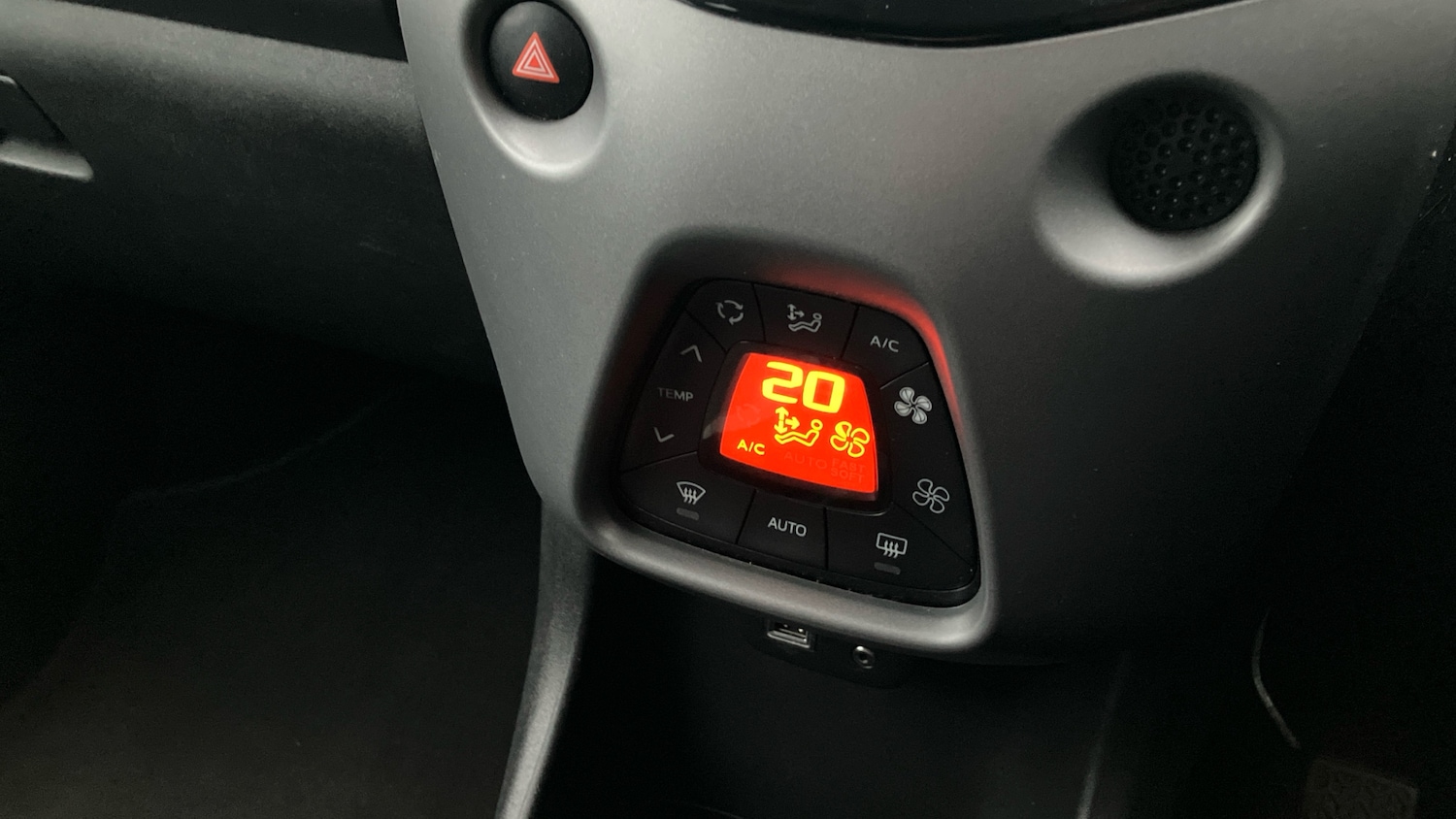 Used Toyota AYGO 2019 for sale - 76694772: Photo 34