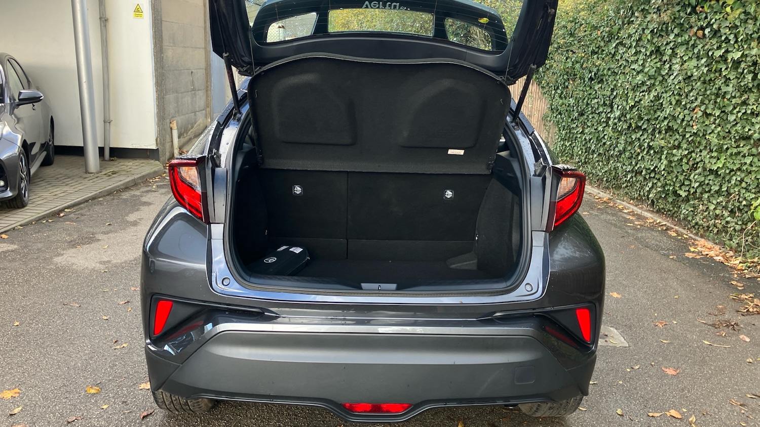 Used Toyota C-HR 2021 for sale - 76557275: Photo 14