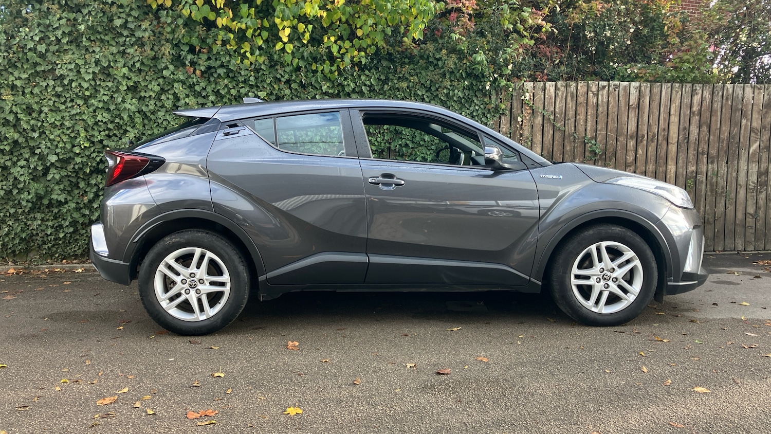 Used Toyota C-HR 2021 for sale - 76557275: Photo 16